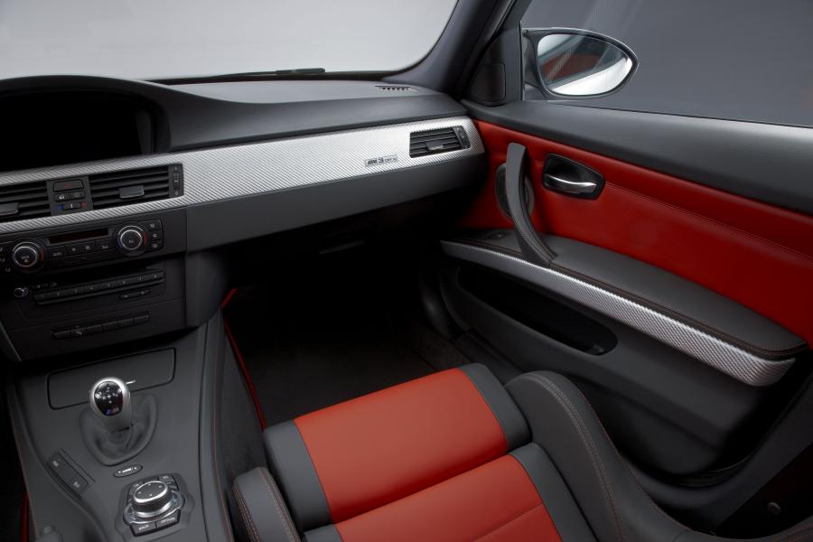 BMW M3 CRT 2011 года  (фото 39 из 76)